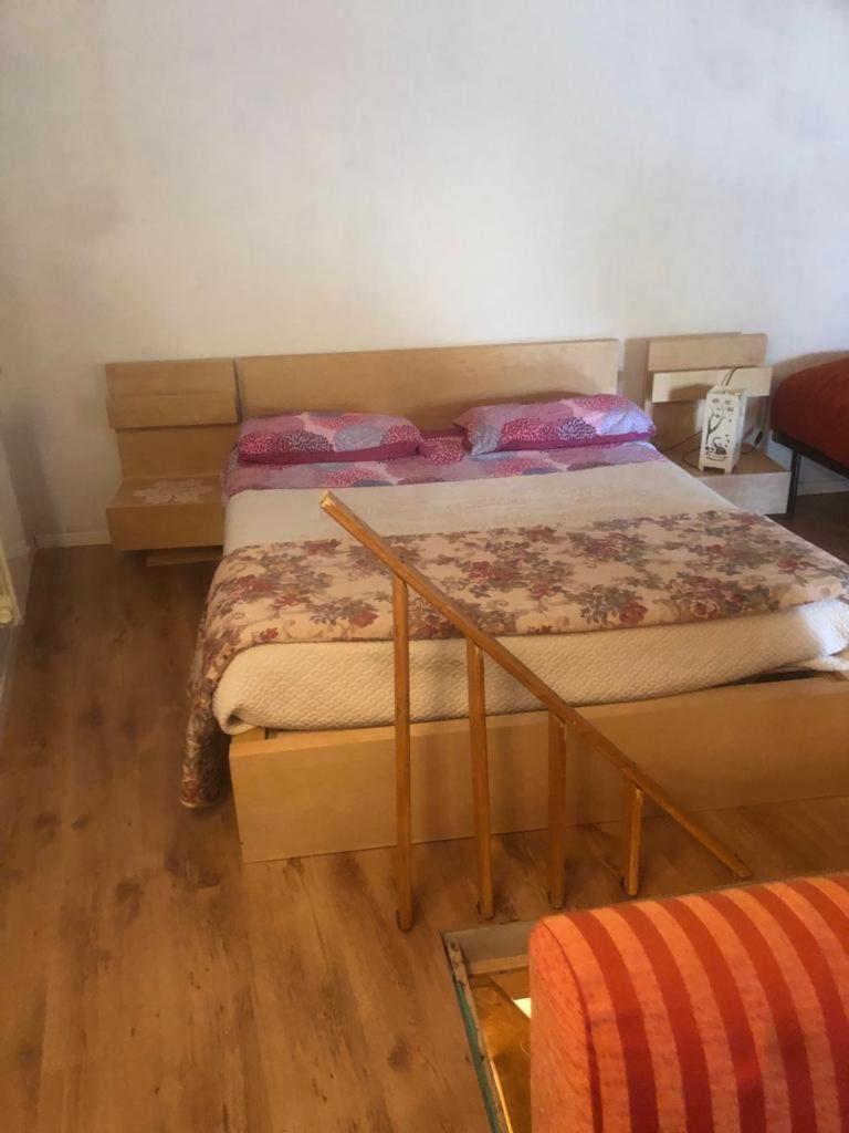 Lovely 1 Room Bedroom Loft, 20 Mins To Bgy Airport Pradalunga Ngoại thất bức ảnh